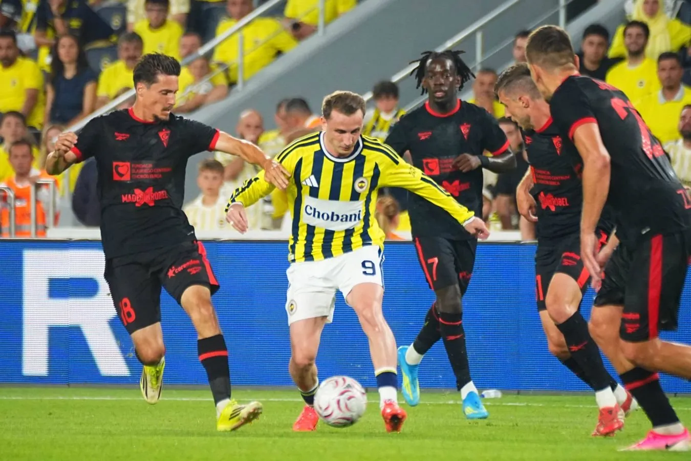 "Fenerbaxche "Chempionlar Ligasi saralash bahsida polshalik" Gurnik " ni mag'lub etdi