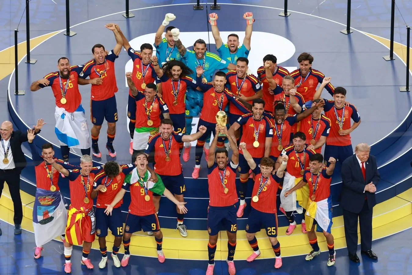 FIFA muxlislar versiyasiga ko'ra 2026 yilgi jahon chempionatining ramziy terma jamoasini taqdim etdi