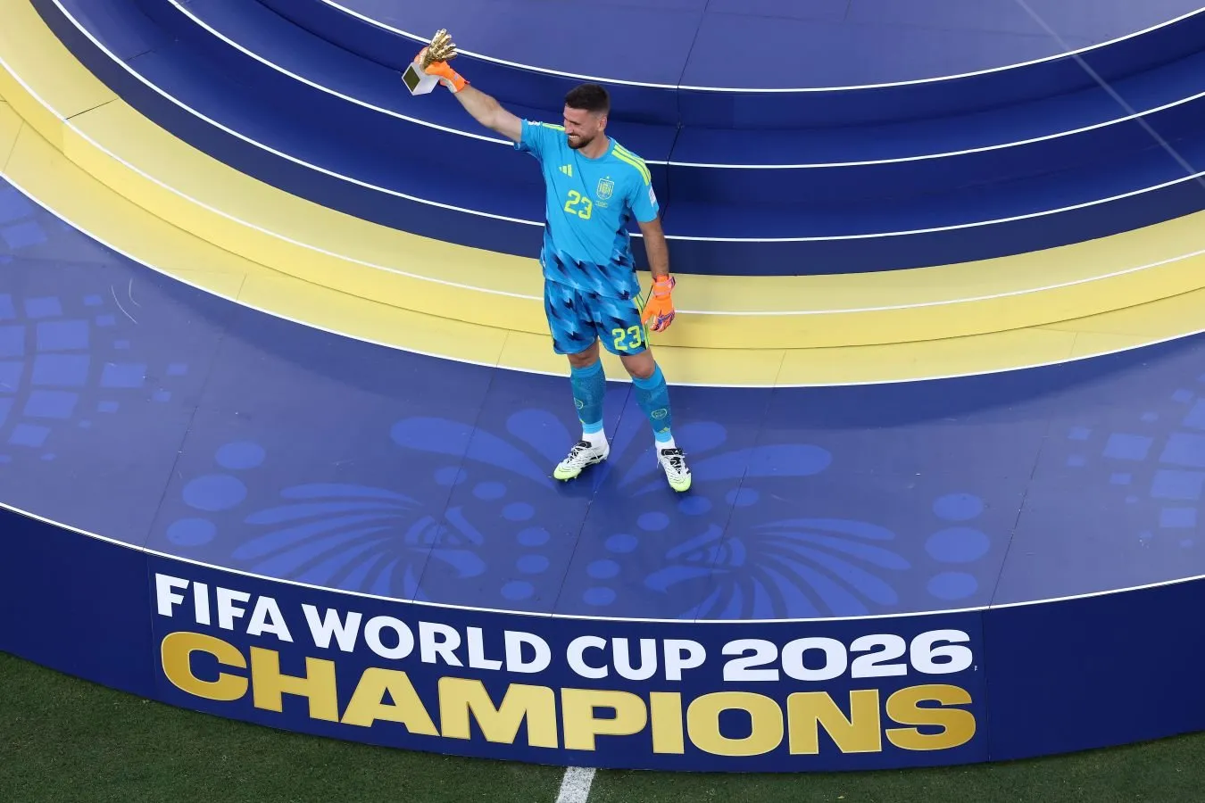 Rossiya terma jamoasi darvozaboni Mitryushkin 2026 yilgi jahon chempionatida Ispaniya darvozaboni Simonning o'yinini baholadi