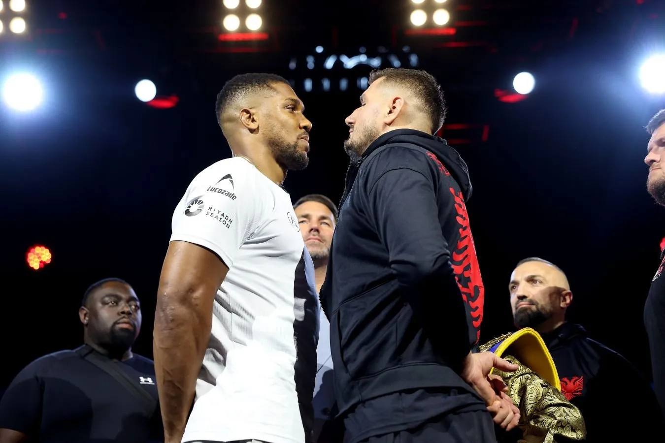 Tayson Fury Saudiya Arabistonidagi boks kechasida Entoni Joshuaning jangida qatnashmaydi