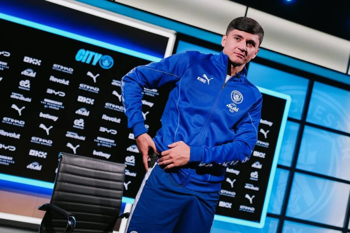 "Manchester Siti" sport direktori-o Husanov: u ajoyib himoyachiga aylanadi