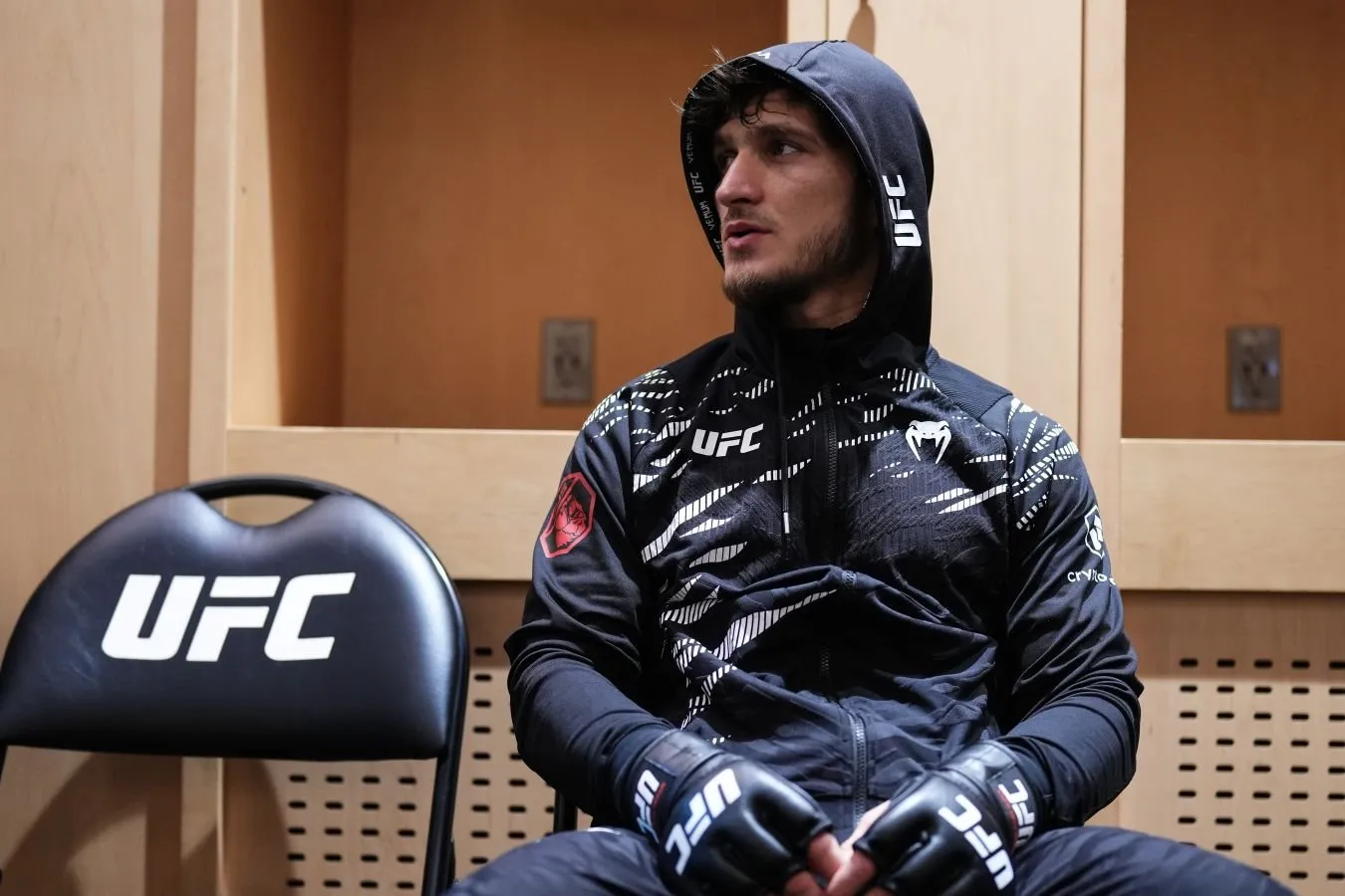 Yevloyev UFC 333 da volkanovski bilan chempionlik uchun kurashadi-manba