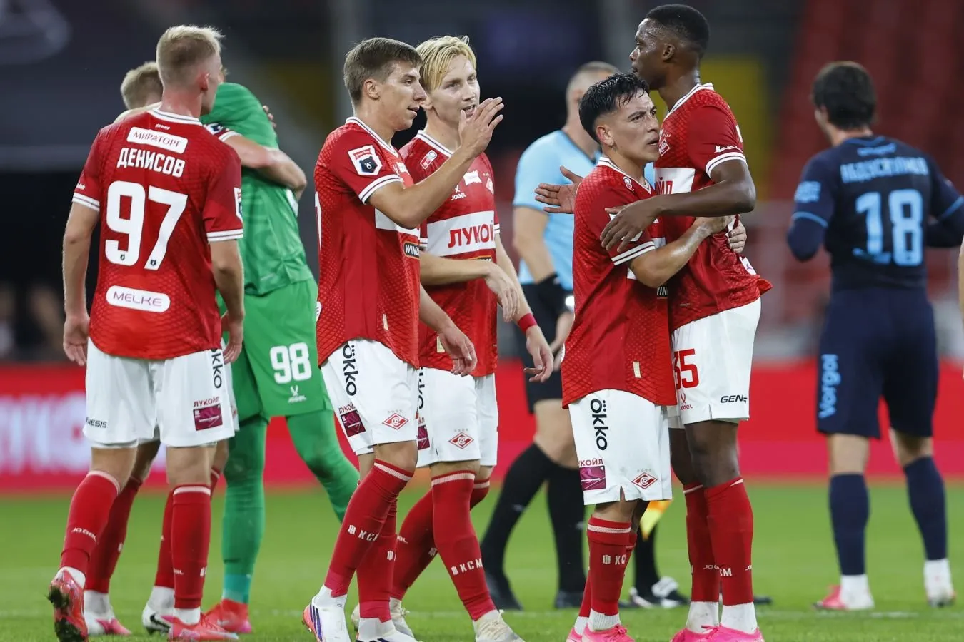 "Spartak "" Vatan " ni mag'lub qildi, Ankalaev UFCda Guskovni nokaut qildi. Ertalab asosiy narsa