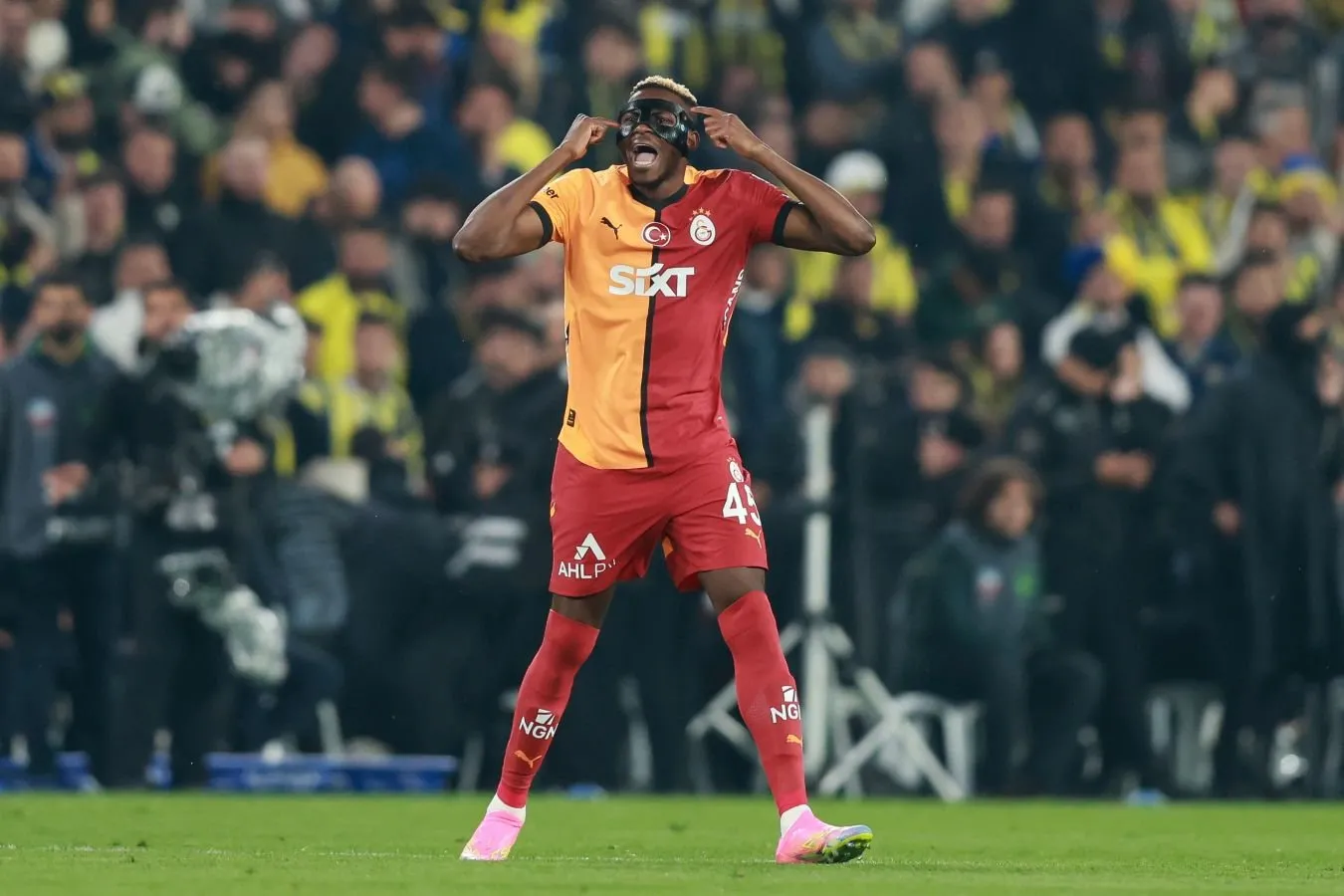 "Tottenxem ""Galatasaray" ga Osimxen uchun 65 million evro taklif qildi, ammo rad etildi-Konur