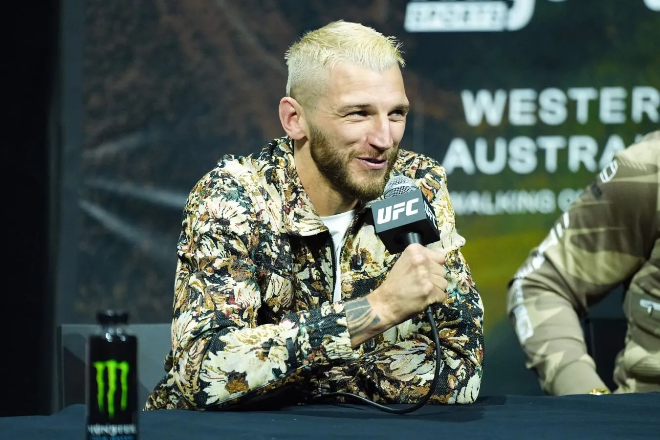 Dan Xuker MMA karerasini yakunlashi kerak degan fikrga qanday munosabatda bo'lishini aytib berdi