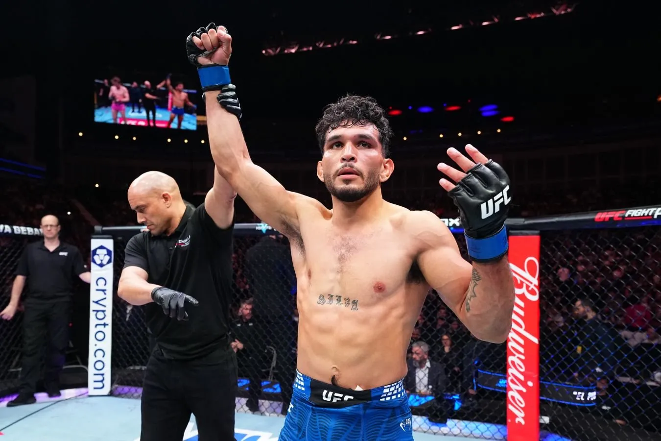 UFC jangchisi Denni Silva o'pka emboliyasi va trombozdan omon qolganini aytdi