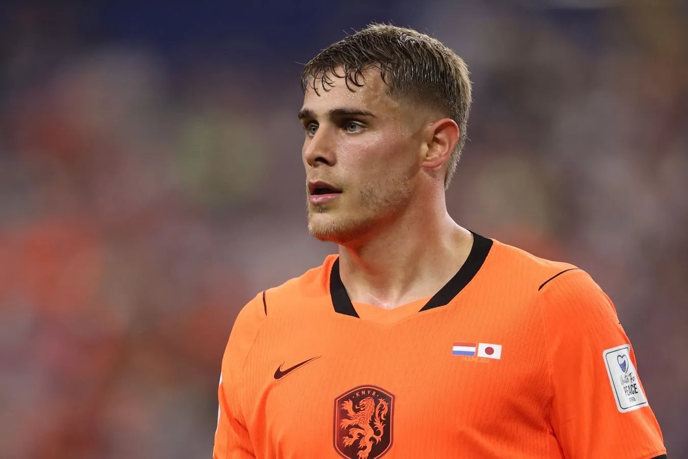 "Tottenxem" Mikki van De Ven bilan yangi shartnoma — Romano to'g'risida og'zaki kelishuvga erishdi