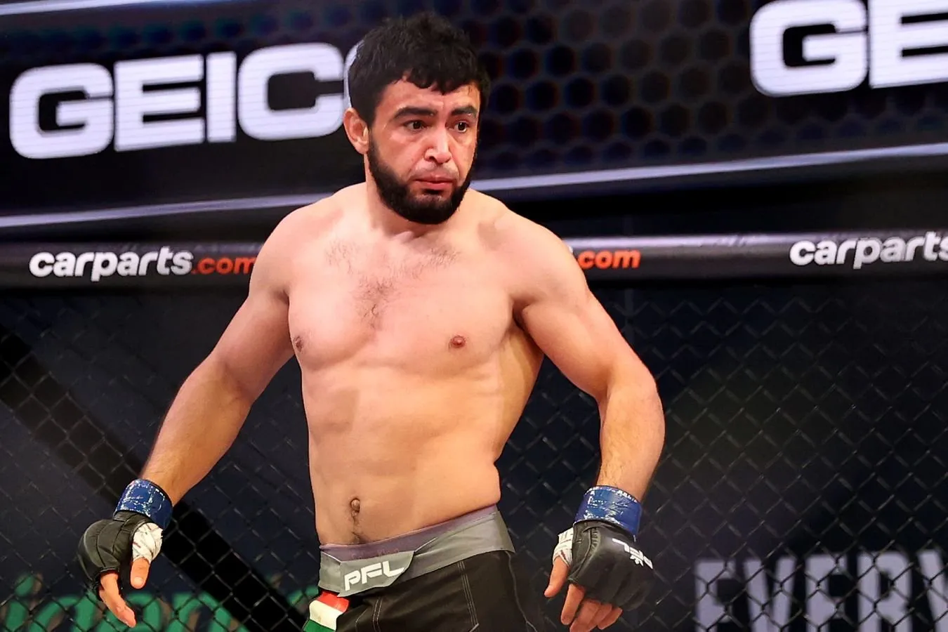 UFCning sobiq jangchisi Rajabov asa bilan shartnoma imzoladi