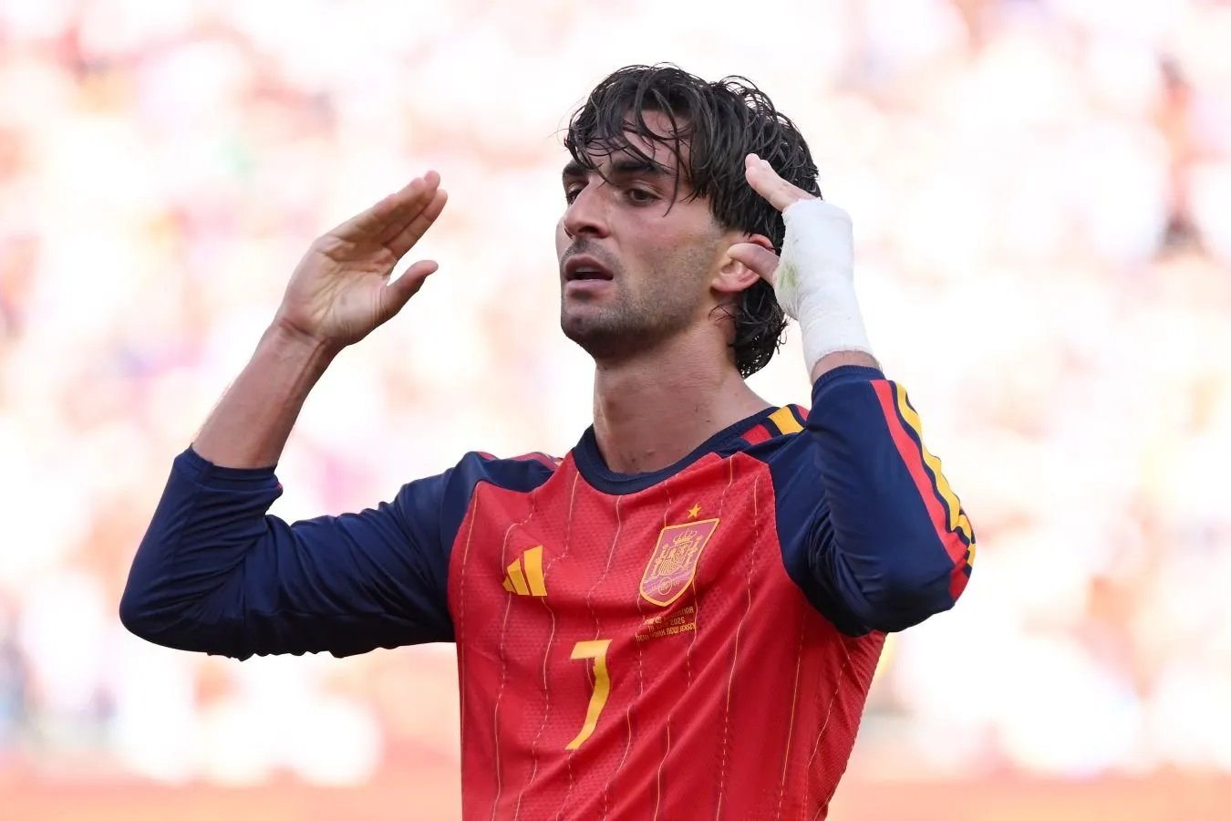 "PSJ "" Barselona " ga Ferran Torres bilan shartnoma shartlarini kelishib olganini aytdi-Romano