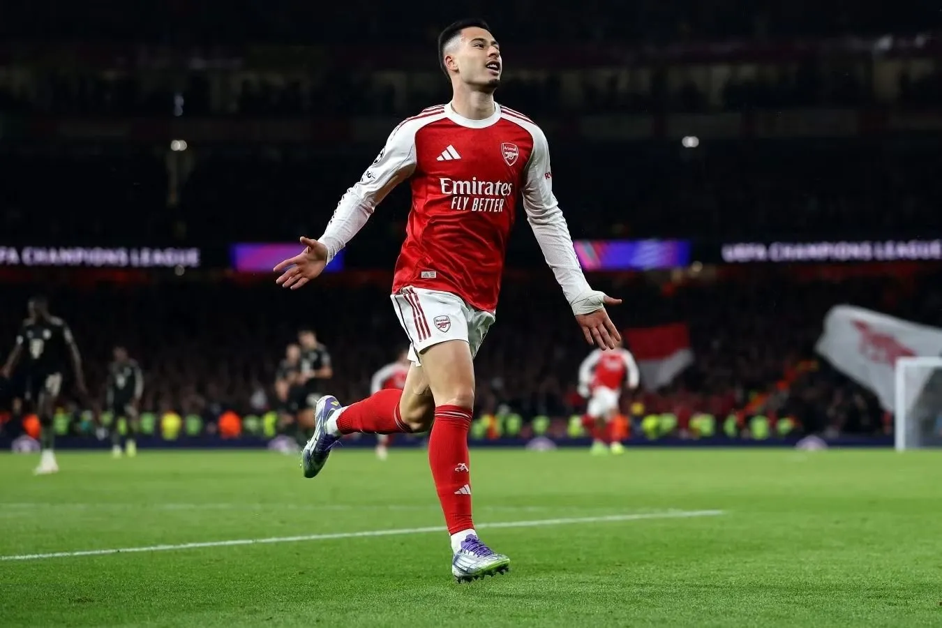 "Galatasaray ""Arsenal" hujumchisi Gabriel Martinelli - talkSPORT