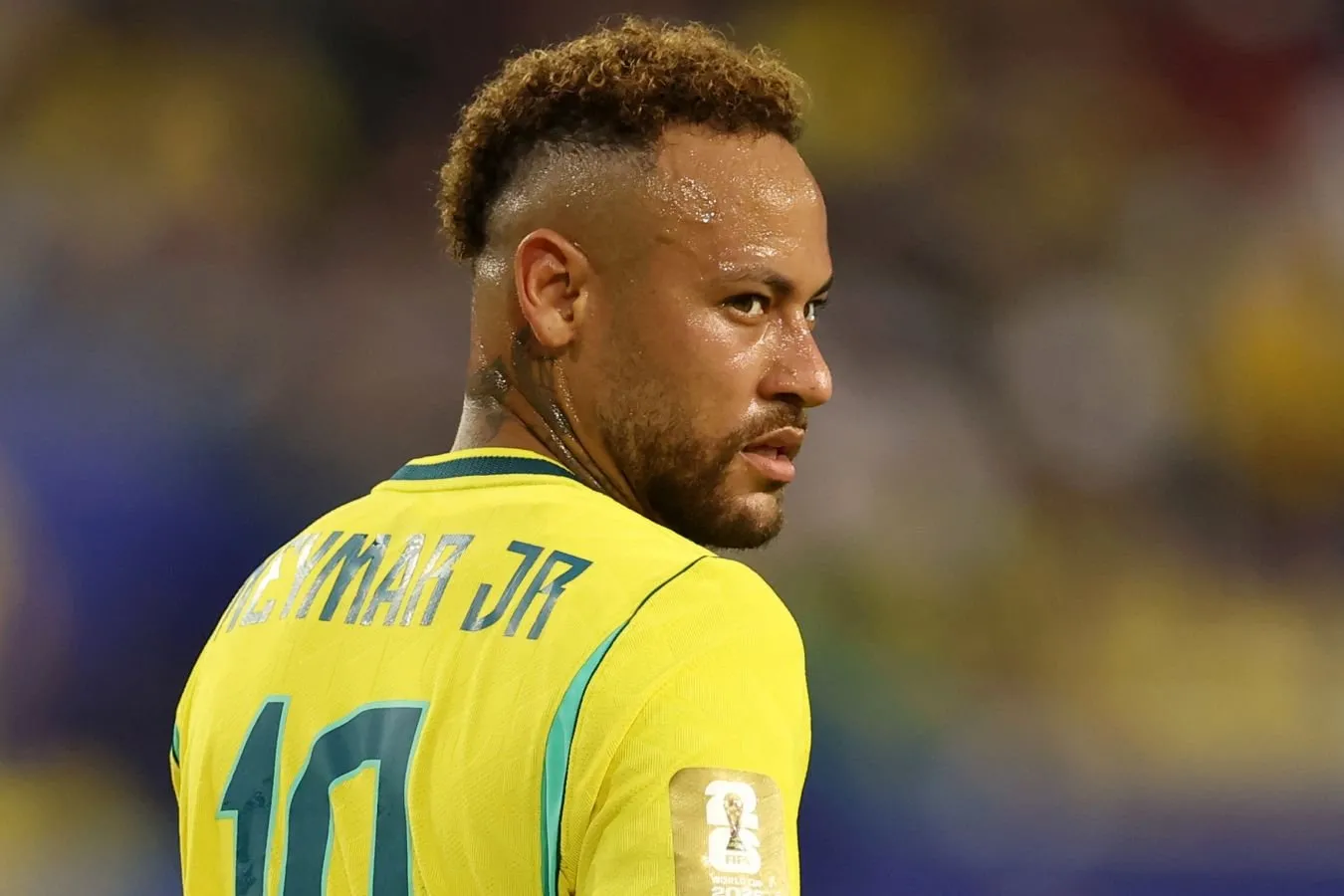 "Men Neymardan boshlayman." Bred Pitt futbolda simulyatsiya darslarini boshlashini aytdi