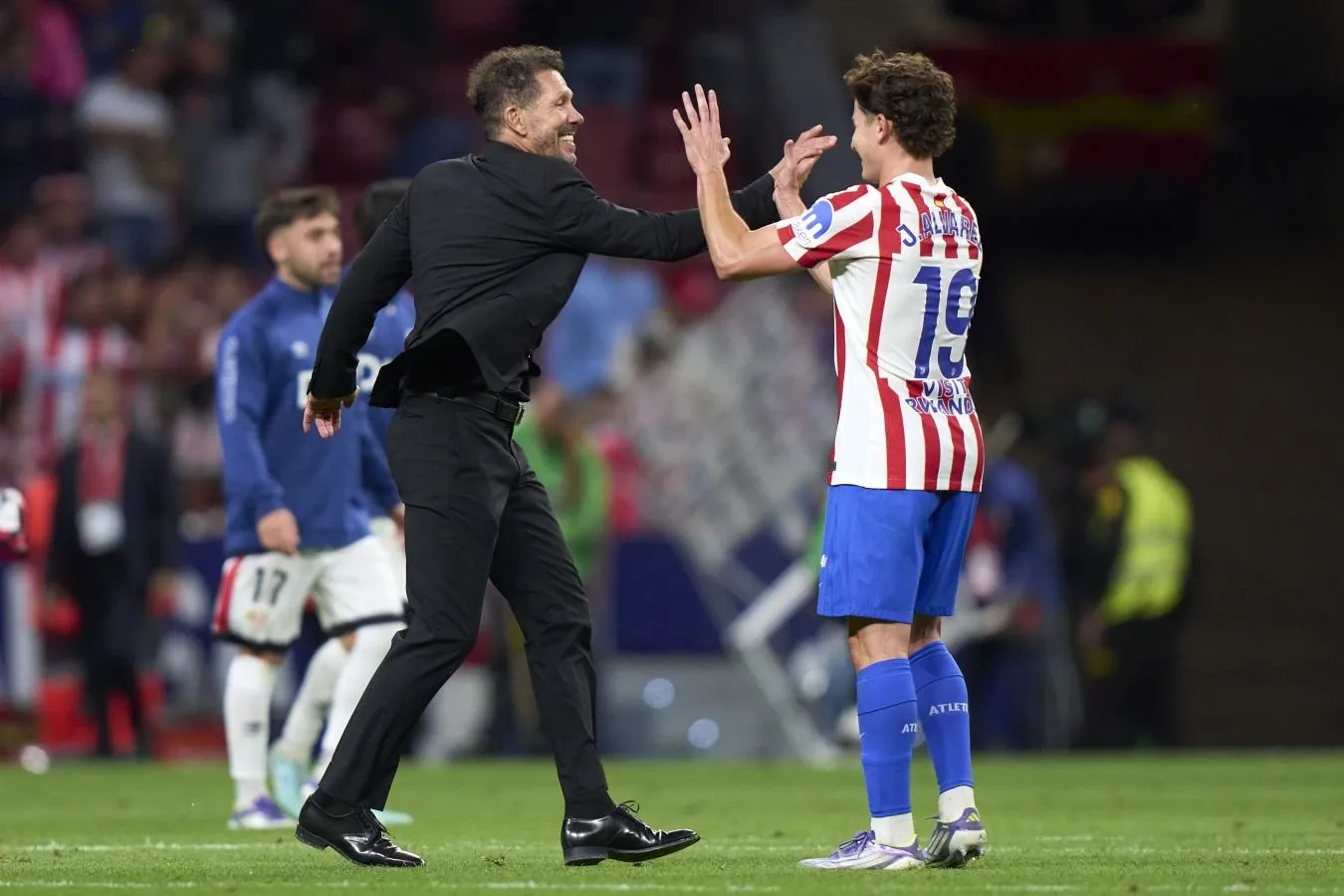 Mundo Deportivo: Alvares Simeone bilan"Barselona" ga o'tishni muhokama qildi