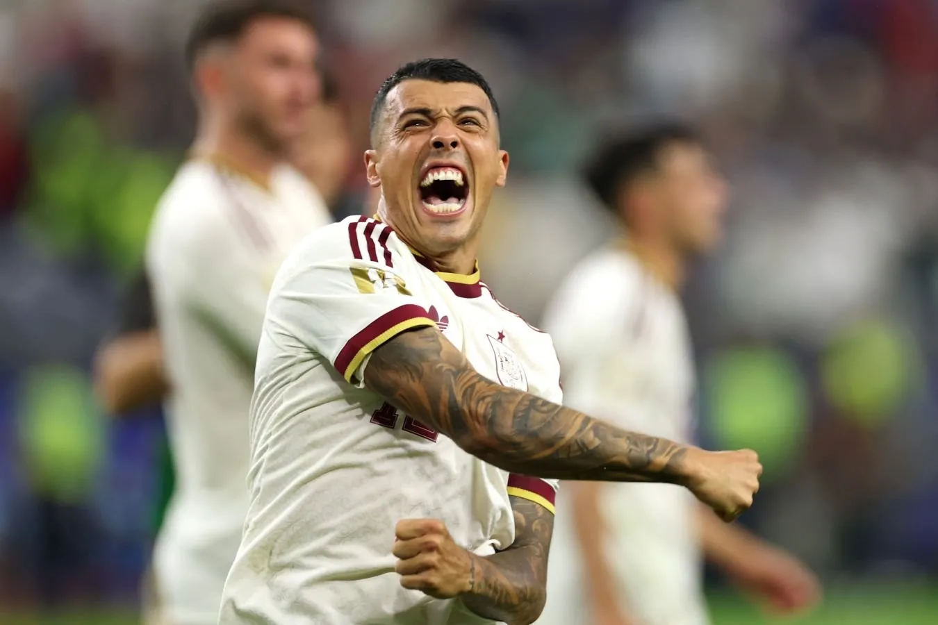 Video: Tottenxemning barcha futbolchilari, murabbiylari va ishchilari Pedro Porro bilan tantanali ravishda uchrashishdi