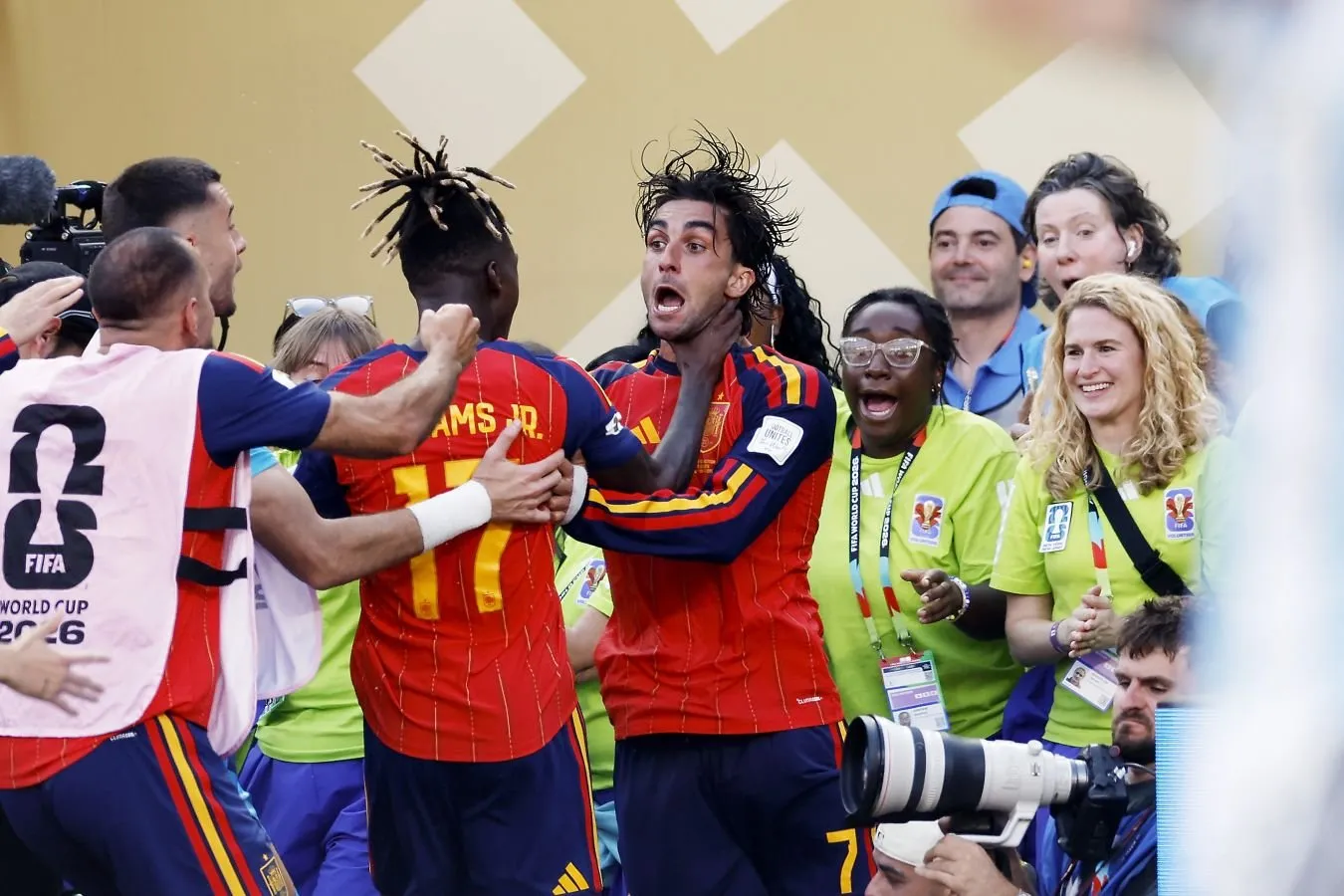 Ferran Torres yulduzlarning o'yin vaqtini tahlil qilib, " PSJ " ga o'tishga qaror qildi-Touchline