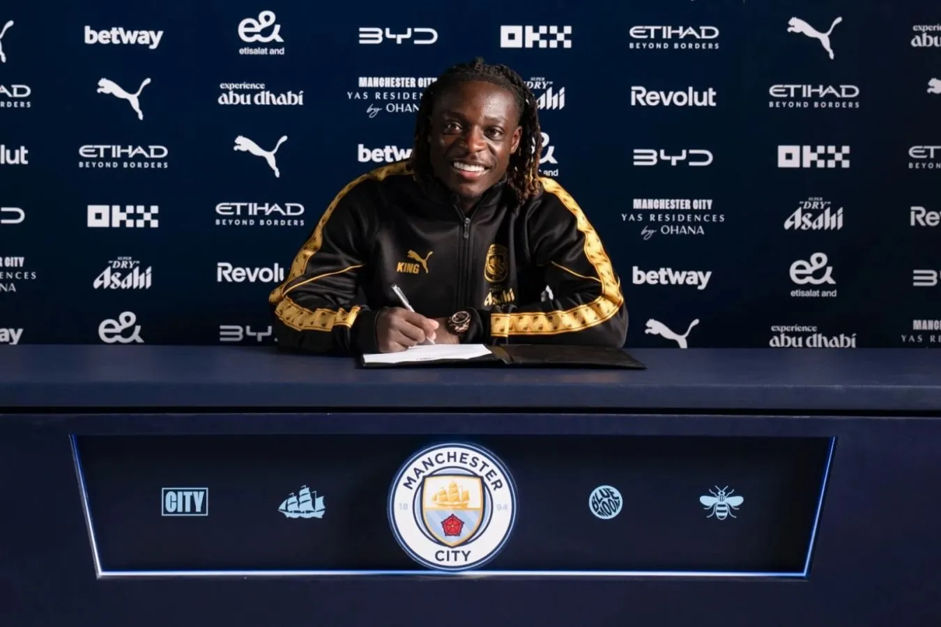 Jeremi Doku "Manchester Siti"da o'tkazgan vaqtini baholadi