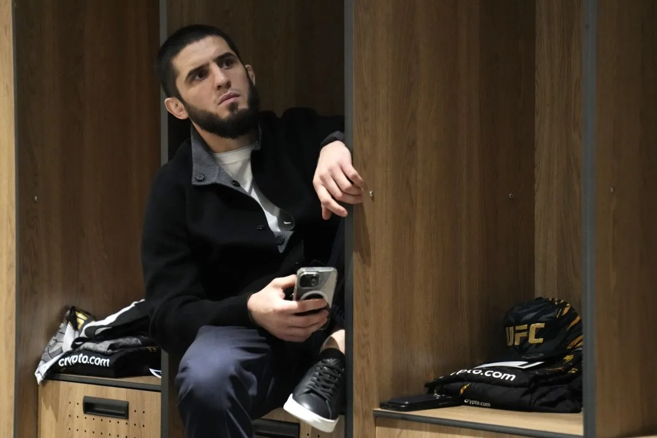 UFCning sobiq jangchisi Islom Maxachevning eng zo'r bo'lish uchun zaif g'alabalar ro'yxati borligini aytdi