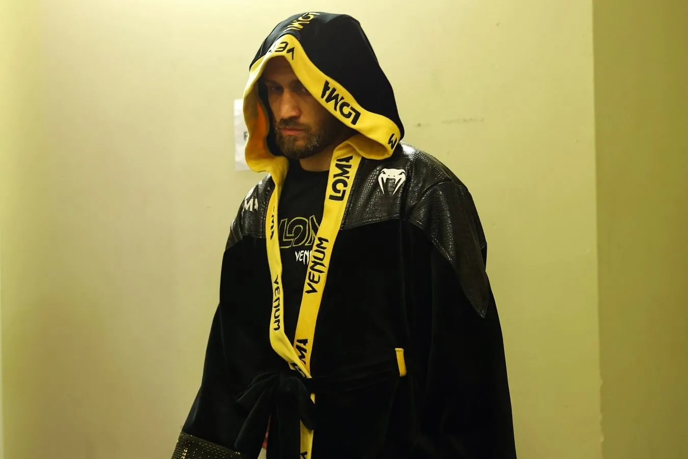 Lomachenko qachon va qaysi mag'lubiyatsiz bokschiga qarshi jang qilishi mumkinligi ma'lum bo'ldi