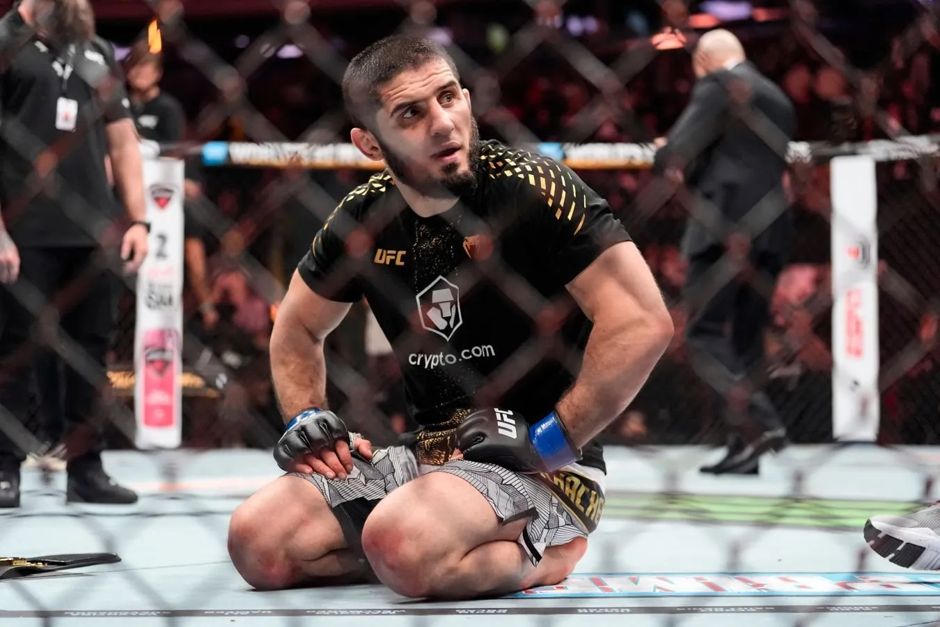 Xabib Nurmagomedov Maxachevning yarim o'rta vaznga o'tishiga qanday ta'sir qilganini aytib berdi