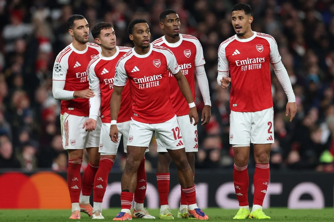 "Arsenal" - "man Siti": Angliya Superkubogi o'yinining onlayn translyatsiyasi soat 17:00 da boshlanadi