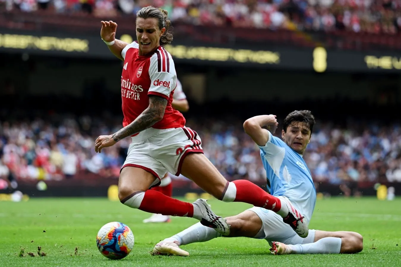 "Arsenal "" Manchester Siti " ni mag'lub etib, Angliya Superkubogini qo'lga kiritdi