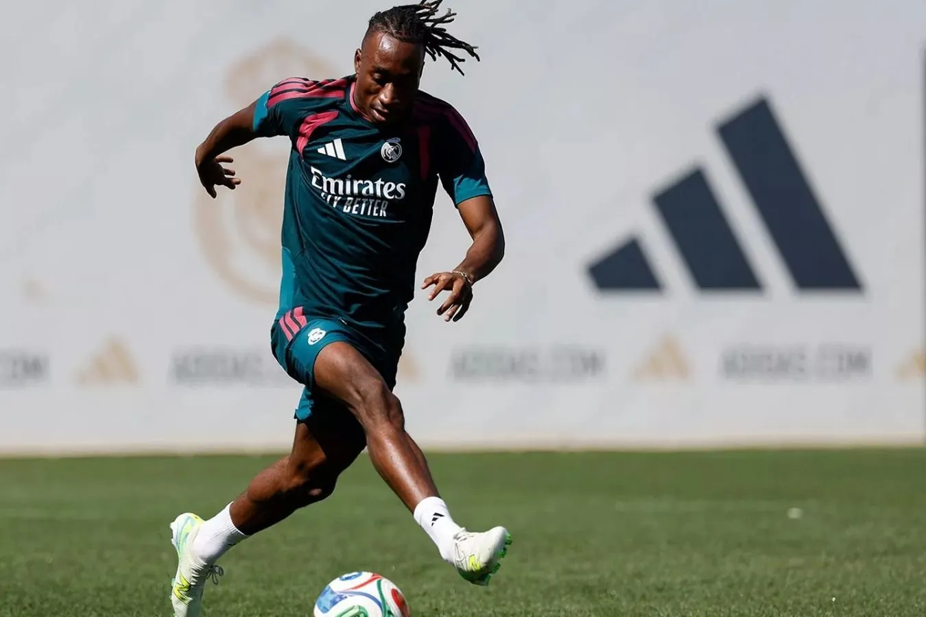 "U uchun o'lishga tayyor." Madridning "Real" yangi futbolchisi Yan Diomande-Xose Mourino haqida
