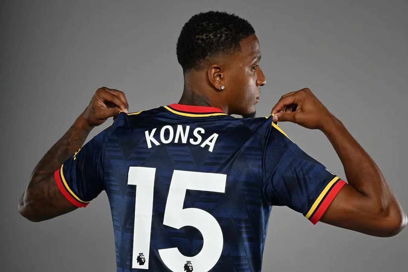 Ezri konsa"Arsenal" ga o'tgandan keyin gapirdi