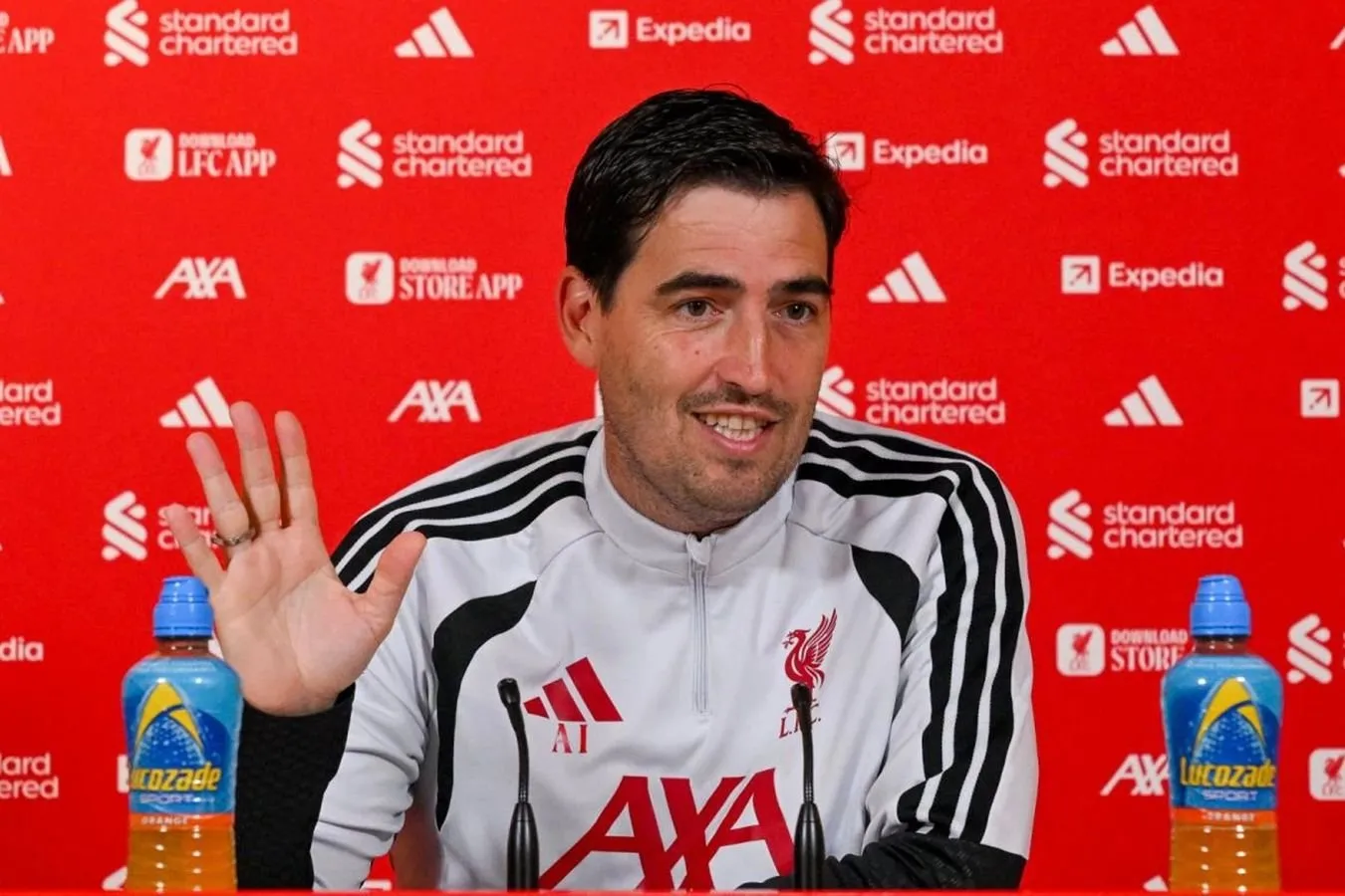 "Men bu ikki haftadan nafratlanaman." "Liverpul" murabbiyi Iraola-transfer oynasi haqida