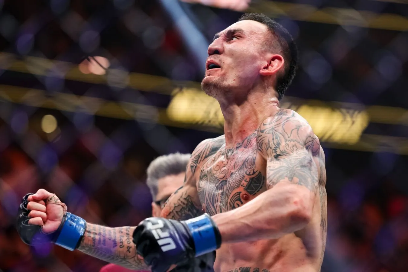 "Endi men yomon odamman." Xollouey-UFC kamarlarini kiyish haqida Maxachev bilan to'qnashuv haqida
