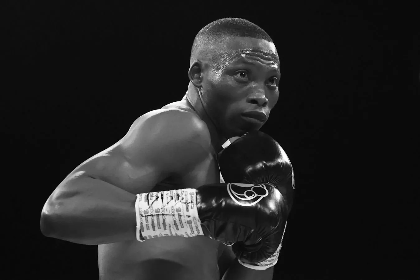 Boks bo'yicha sobiq jahon chempioni Zolani xola Janubiy Afrikada otib o'ldirilgan