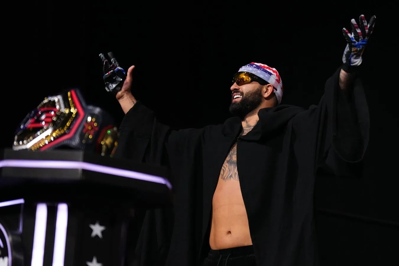 Josh Hokit Tom Aspinallni UFC unvonidan mahrum qilishga chaqirdi