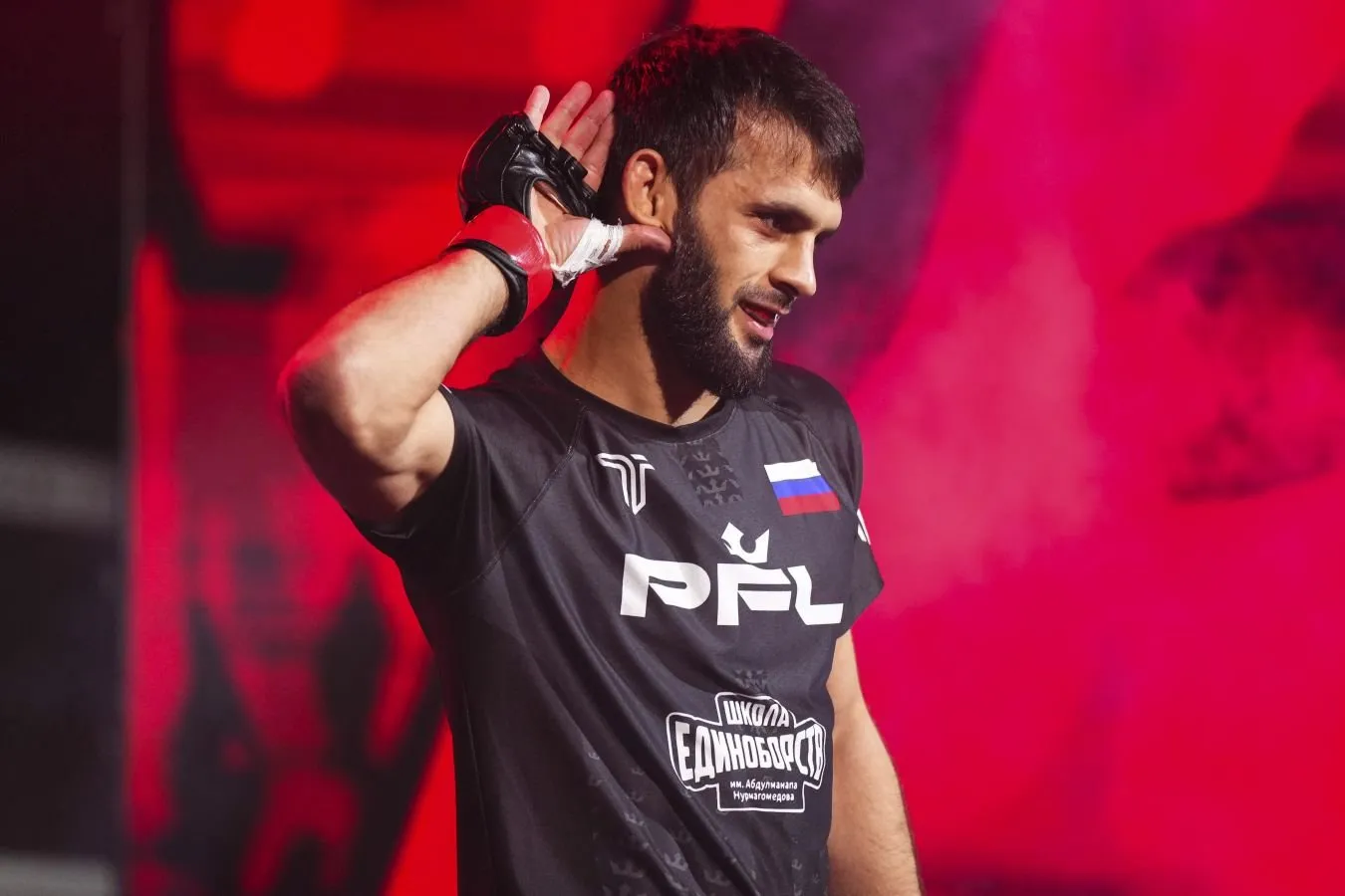 Mahachev PFL Tampa turnirida jangchi g'alaba qozonganidan so'ng Rabadanov bilan qo'shma surat joylashtirdi