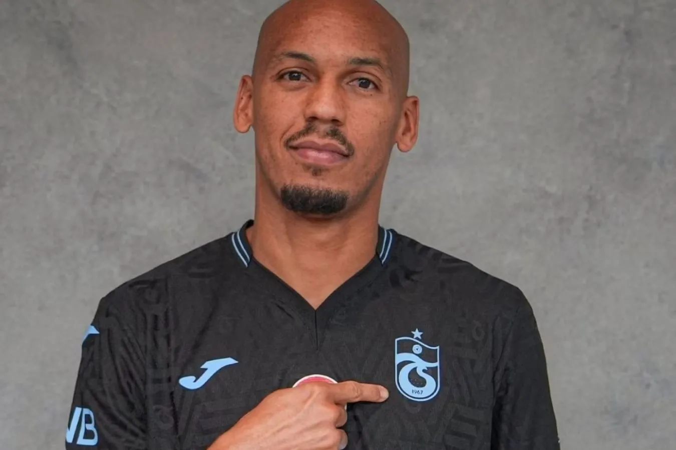 "Maxsus tuyg'u". Fabinho "Trabzonspor"da Salah bilan uchrashganidan his-tuyg'ularini o'rtoqlashdi